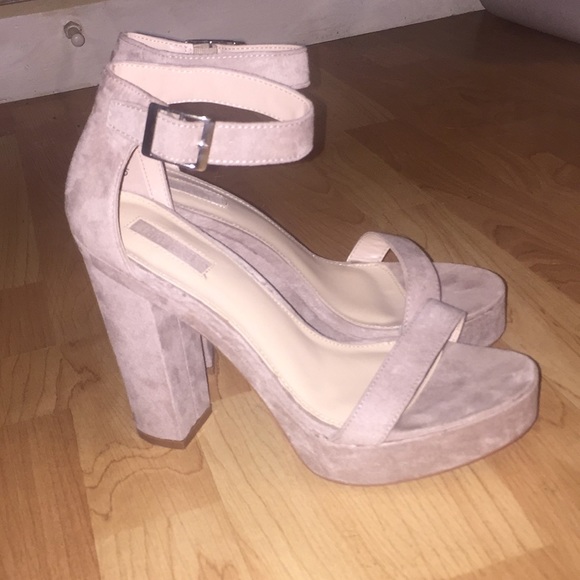 Never worn! - Picture 2 of 3